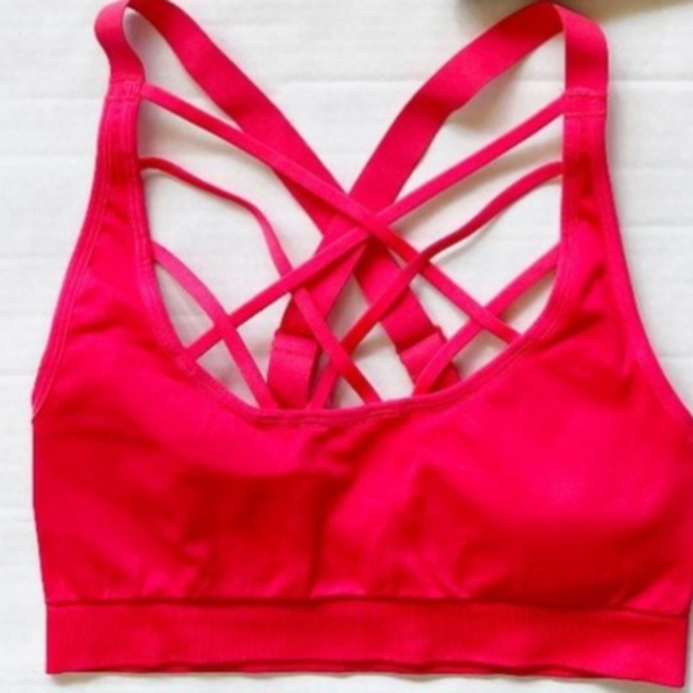 VICTORIA'S SECRET SPORTS BRA STRAPPY SEAMLESS DESIGN SIZE M